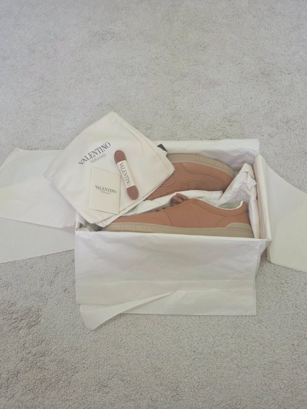 VALENTINO GARAVANI Upvillage Perforated Sneaker Roasted 44 - Picture 2 of 12
